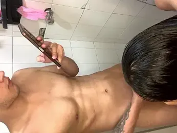poly_love18 — stripchat