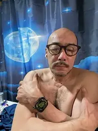 tsugu1105 — Stripchat stream photo (May 2026)
