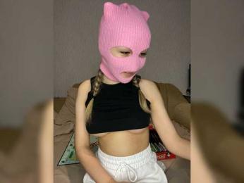 PartiZn_Way — вебкам-модель онлайн на bongacams
