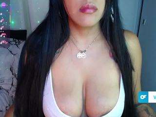 valenwants — Camsoda stream photo (May 2026)