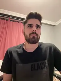 berke3424 — вебкам-модель онлайн на stripchat