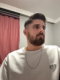 berke3424 — Stripchat stream photo (Mar 2026)