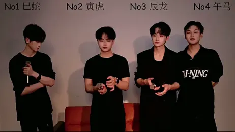 Dkcolo — вебкам-модель онлайн на stripchat