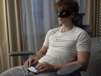 maestro3369 — вебкам-модель онлайн на chaturbate