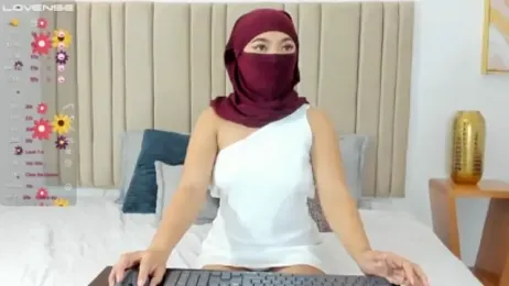 izadii — Stripchat stream photo (Nov 2023)