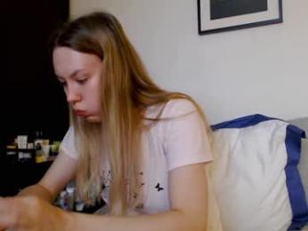 scarlettford — Chaturbate stream photo (Apr 2026)