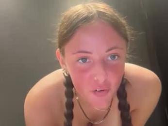 zoepriceee — вебкам-модель онлайн на chaturbate