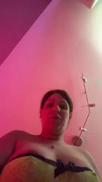 brunatx5 — вебкам-модель онлайн на cam4