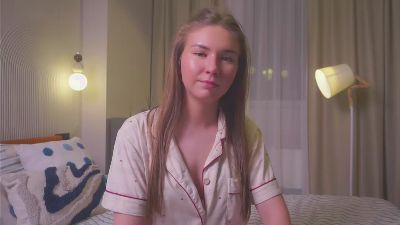 OzellBelfast — Cam4 stream photo (Apr 2026)