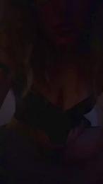 elenasaa — Cam4 stream photo (Apr 2026)