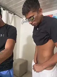 Mike_and_Rayan — вебкам-модель онлайн на stripchat