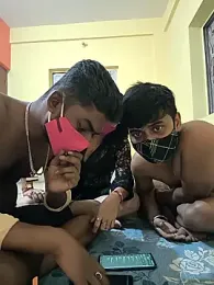 REALFAMILYSHOW — Stripchat stream photo (Jul 2025)