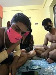 REALFAMILYSHOW — Stripchat stream photo (Jul 2025)