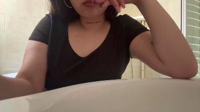 Monse9 — Cam4 stream photo (Apr 2026)