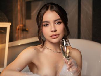MiaDeliz — вебкам-модель онлайн на livejasmin