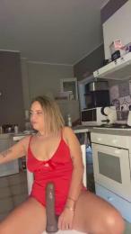 bambolinA90hot — вебкам-модель онлайн на cam4