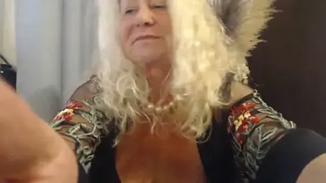 THESensualhorny — вебкам-модель онлайн на stripchat
