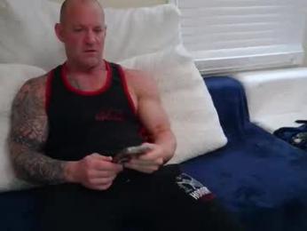 strongandhard073 — вебкам-модель онлайн на chaturbate