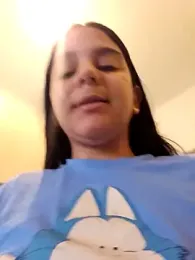 La_pe_que — Stripchat stream photo (May 2026)