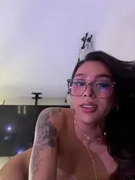 Samantha_Bernardo — вебкам-модель онлайн на stripchat