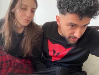 JustTheTwo — вебкам-модель онлайн на bongacams