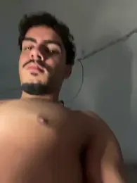 menoquarenta — вебкам-модель онлайн на stripchat