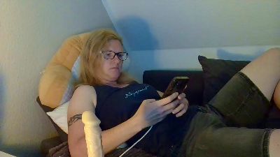 RoteZora85 — вебкам-модель онлайн на cam4