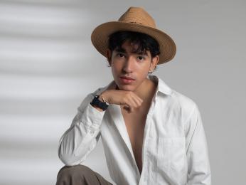 RickFlame — вебкам-модель онлайн на livejasmin