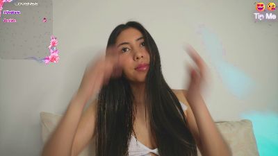 SquirtTeen — вебкам-модель онлайн на cam4