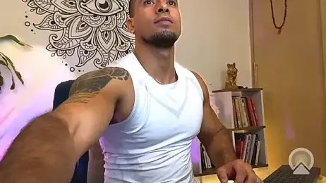 aaroncolombia — Stripchat stream photo (Sep 2026)