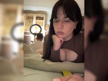HellMor — вебкам-модель онлайн на bongacams