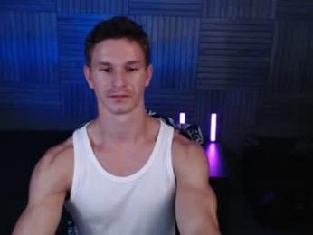 puremenshape — Chaturbate stream photo (Jun 2026)