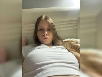 Luxxxuu — Bongacams stream photo (Aug 2026)