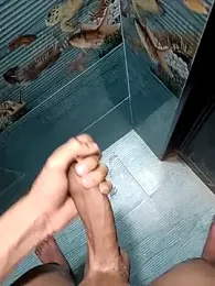 FloweredShallow — Stripchat stream photo (Feb 2026)