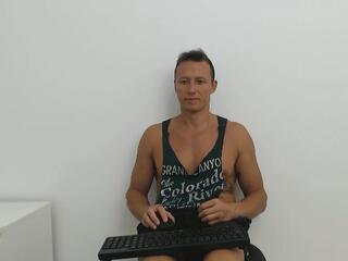 Alex Sean — вебкам-модель онлайн на flirt4free
