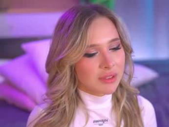 telladreamer_ — вебкам-модель онлайн на chaturbate