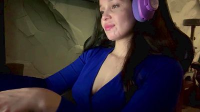 KamalaHelfrich — Cam4 stream photo (May 2026)