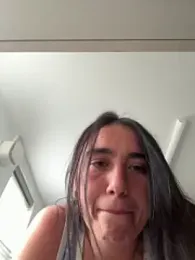 MillieB — вебкам-модель онлайн на stripchat