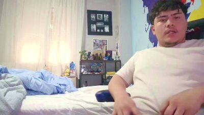 Adriiiaar — вебкам-модель онлайн на cam4