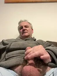 Paolo7619 — вебкам-модель онлайн на stripchat