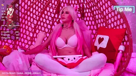 dana_more — Stripchat stream photo (Aug 2026)