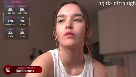 Mirarune — вебкам-модель онлайн на stripchat