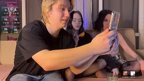 TripletDream — Stripchat stream photo (Feb 2026)