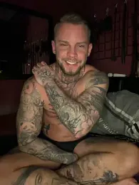 zickertdavid — вебкам-модель онлайн на stripchat