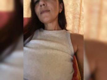 -_____- — вебкам-модель онлайн на bongacams