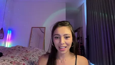 keirasworld — вебкам-модель онлайн на stripchat