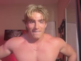 thecloser380 — вебкам-модель онлайн на chaturbate