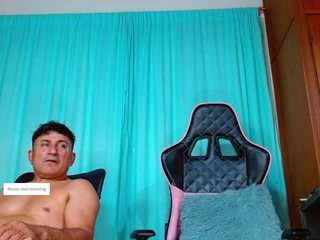 hot-couple2030 — Camsoda profile photo