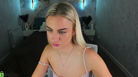 Silen_Tori — вебкам-модель онлайн на stripchat