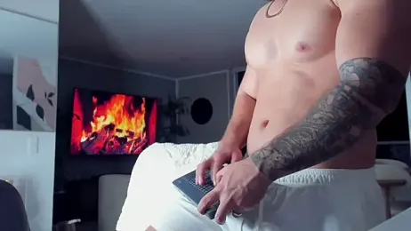 Valenthino_Salvatore — Stripchat stream photo (Apr 2026)